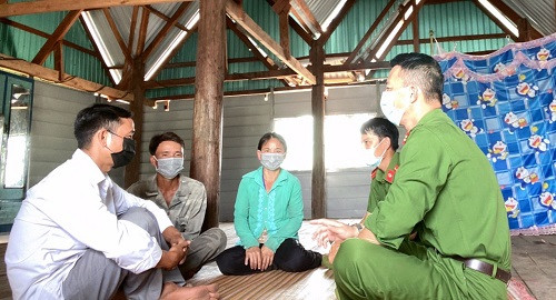 ANH 1. CLXH.XA CHU KREY.KONG CHRO.GIA LAI.jpg