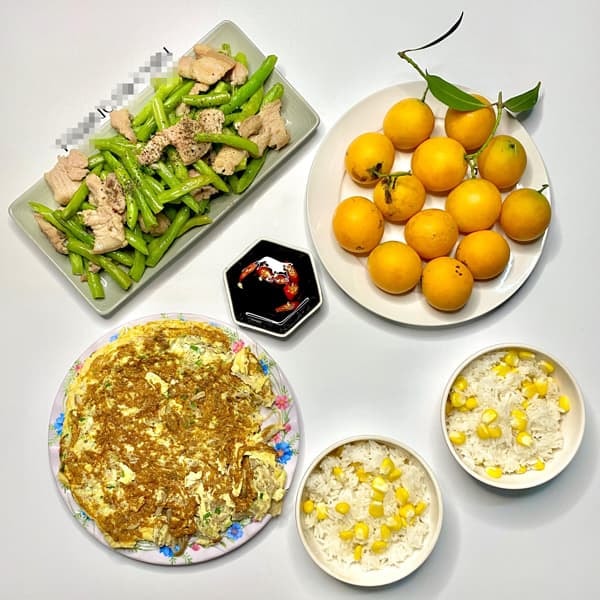 mâm cơm sinh viên  7