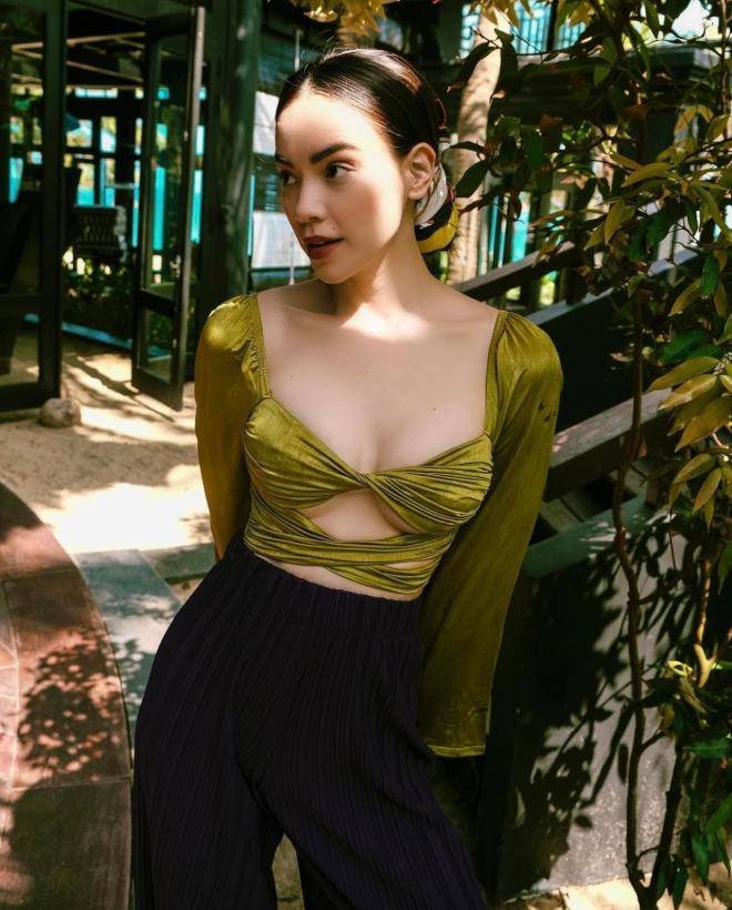 ha-ho-noi-tieng-minh-hac-xuong-mai-nhung-duy-diem-nay-la-22big-size22-kho-ai-bi-17-ngoisaovn-w1284-h1596 6 ha-ho-noi-tieng-minh-hac-xuong-mai-nhung-duy-diem-nay-la-22big-size22-kho-ai-bi-17-ngoisaovn-w1284-h1596 6