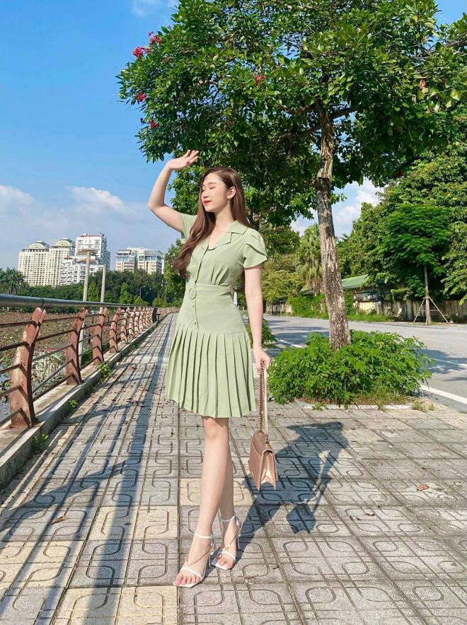 Vẻ đẹp đời thường trong veo của Hàn Trang - diễn viên sinh năm 2000 đóng vai bạn gái Mạnh Quân trong 'Lối về miền hoa' 3 Vẻ đẹp đời thường trong veo của Hàn Trang - diễn viên sinh năm 2000 đóng vai bạn gái Mạnh Quân trong 'Lối về miền hoa' 3