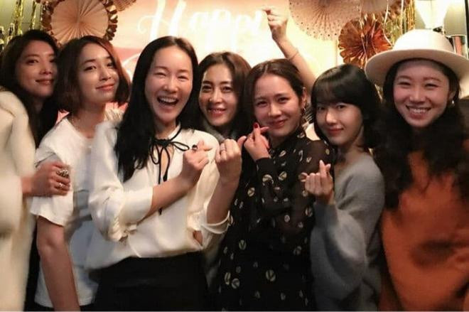  Tiết lộ dàn sao 'khủng' dự đám cưới Hyun Bin - Son Ye Jin hôm nay: Dịp tụ tập của hội 'tình cũ màn ảnh'  13