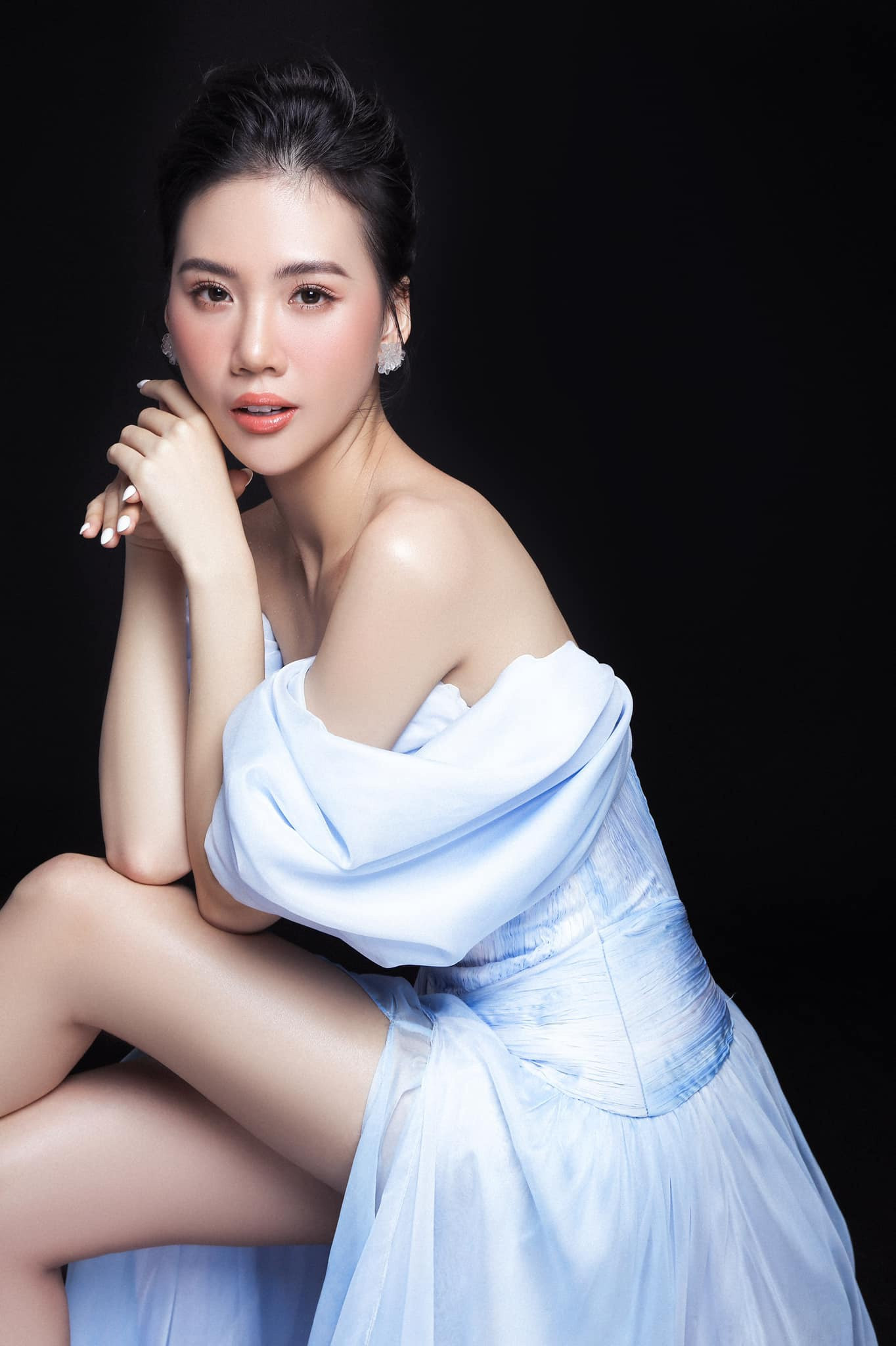 Siêu mẫu Quỳnh Hoa: Bố không nhìn mặt khi tôi thi 'Hoa hậu Hoàn vũ Việt Nam' - ảnh 5