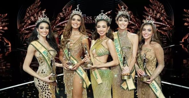 chu-tich-miss-grand-international-nhan-xet-gi-ve-thuy-tien-sau-4-thang-dam-nhiem-ngoi-vi-hoa-hau-4-ngoisaovn-w1000-h520 4