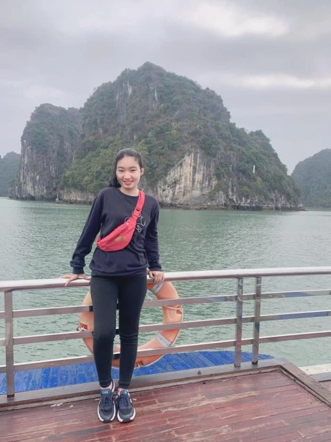 nhan-sac-doi-thuong-nhu-thieu-nu-doi-muoi-cua-ba-xa-tiet-cuong-mat-moc-khong-ti-vet-nu-cuoi-nhu-toa-nang-8-ngoisaovn-w700-h934 0 nhan-sac-doi-thuong-nhu-thieu-nu-doi-muoi-cua-ba-xa-tiet-cuong-mat-moc-khong-ti-vet-nu-cuoi-nhu-toa-nang-8-ngoisaovn-w700-h934 0