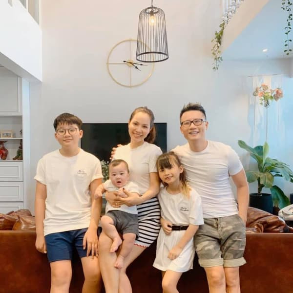Hoàng Bách nuôi dạy con  4