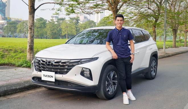 Tiến Linh mua xe 1