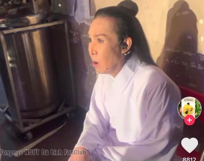 ngoi-ben-canh-ga-cho-dien-22ong-hoang-cai-luong-ho-quang22-vu-linh-ngau-hung-cat-giong-khien-dan-tinh-22rung-roi22-5-ngoisaovn-w1284-h1014 5