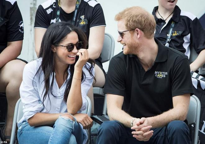 Tiết lộ lý do Harry và Meghan phớt lờ lễ tưởng niệm ông nội nhưng vui vẻ đến Hà Lan đi sự kiện khiến công chúng bất bình  3