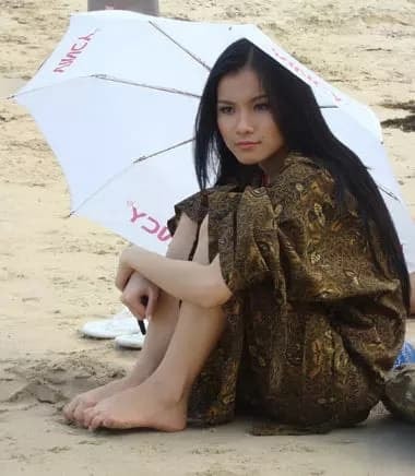 nhin-lai-loat-anh-qua-khu-cua-thuy-lam-khien-dan-tinh-phai-khang-dinh-22khong-lam-hoa-hau-moi-la22-1-ngoisaovn-w380-h436 9