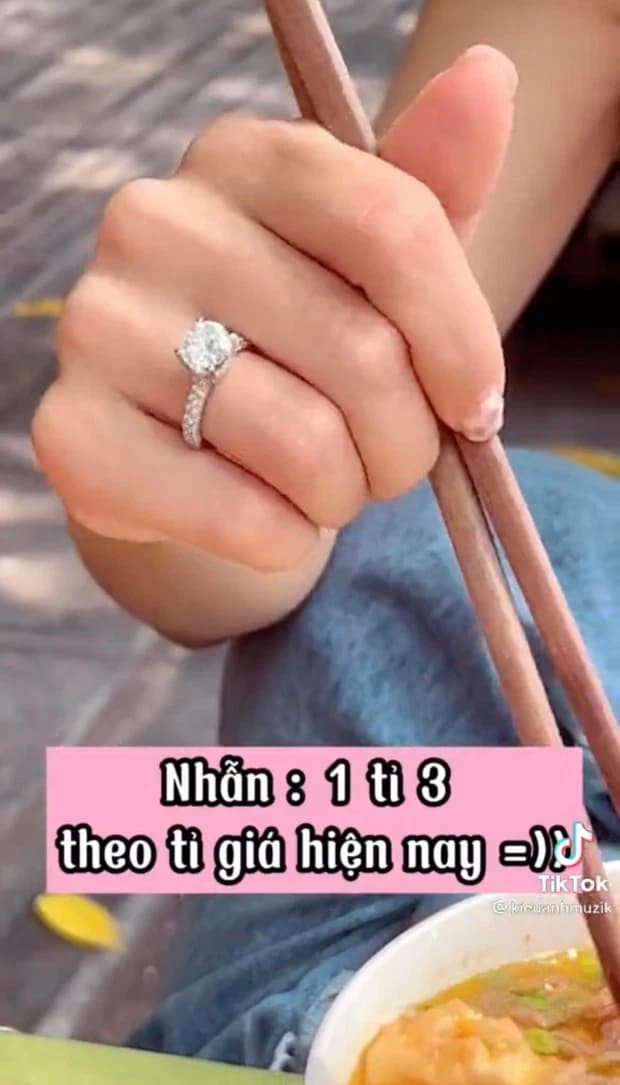 Ca nương Kiều Anh diện outfit 'sương sương' 1,6 tỷ chỉ để đi ăn vỉa hè 2