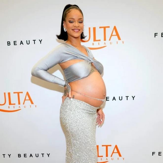 rihanna 0