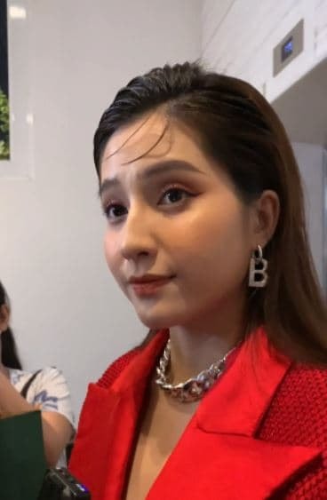 Thiên An chăm con  0