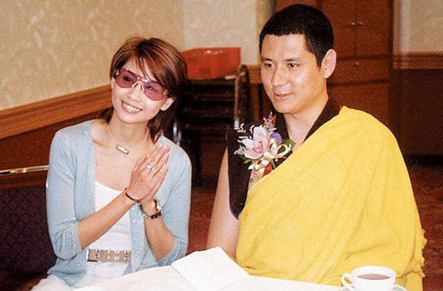 Từng thuộc thế hệ thiên hậu đình đám, cô sinh con trai với 'phật sống' ngoài giá thú, giờ sống tuyệt vọng ngoài đường 6