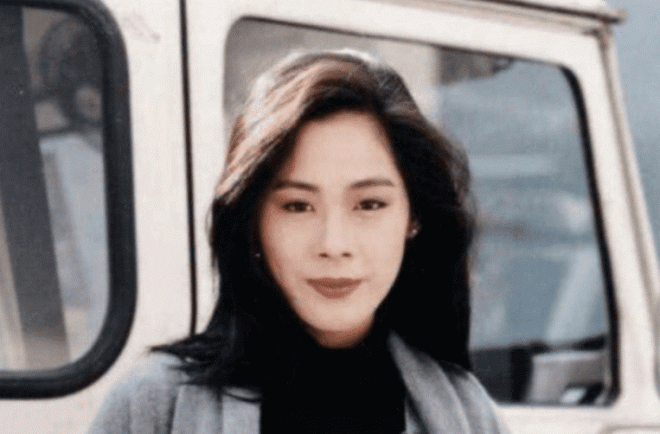Từng thuộc thế hệ thiên hậu đình đám, cô sinh con trai với 'phật sống' ngoài giá thú, giờ sống tuyệt vọng ngoài đường 5