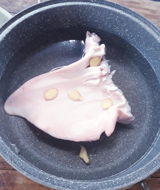 gỏi xoài tai heo   3