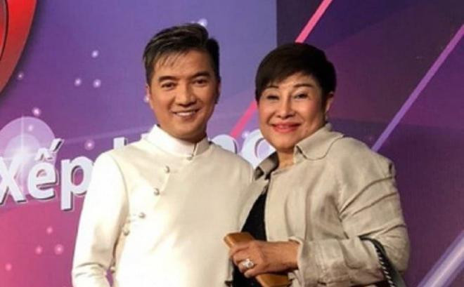 bau-show-lien-pham-ly-hon-dam-vinh-hung-thu-tuc-o-my-the-nao.jpg 0 bau-show-lien-pham-ly-hon-dam-vinh-hung-thu-tuc-o-my-the-nao.jpg 0