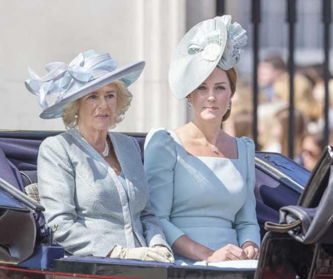 Bà Camilla phách lối như thế nào? Thấy Kate giống Diana nên 'chơi chiêu' khiến cô gọi món ăn mà Charles ghét nhất  7