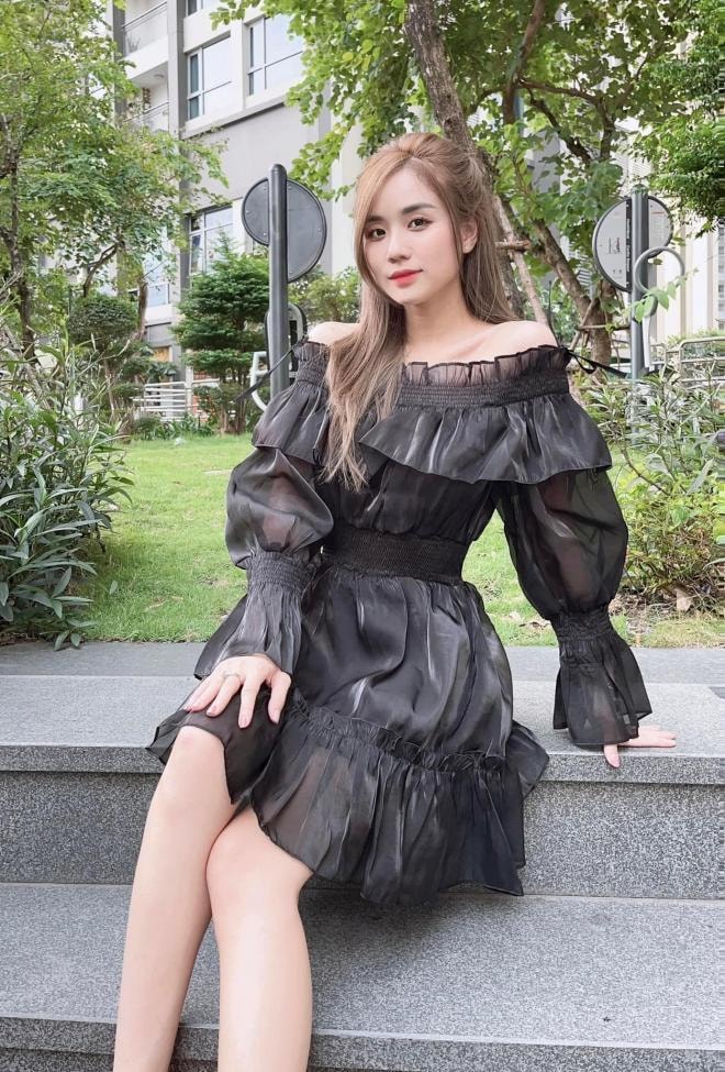 Cindy Lư và tấn trường  0