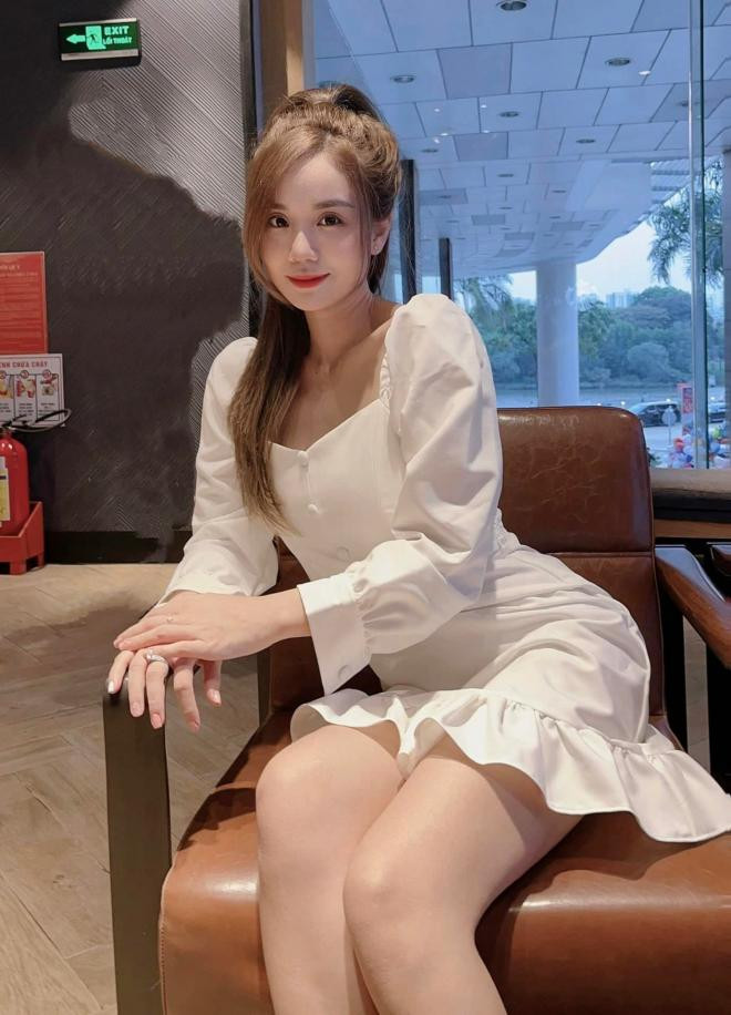 Cindy Lư và tấn trường  2