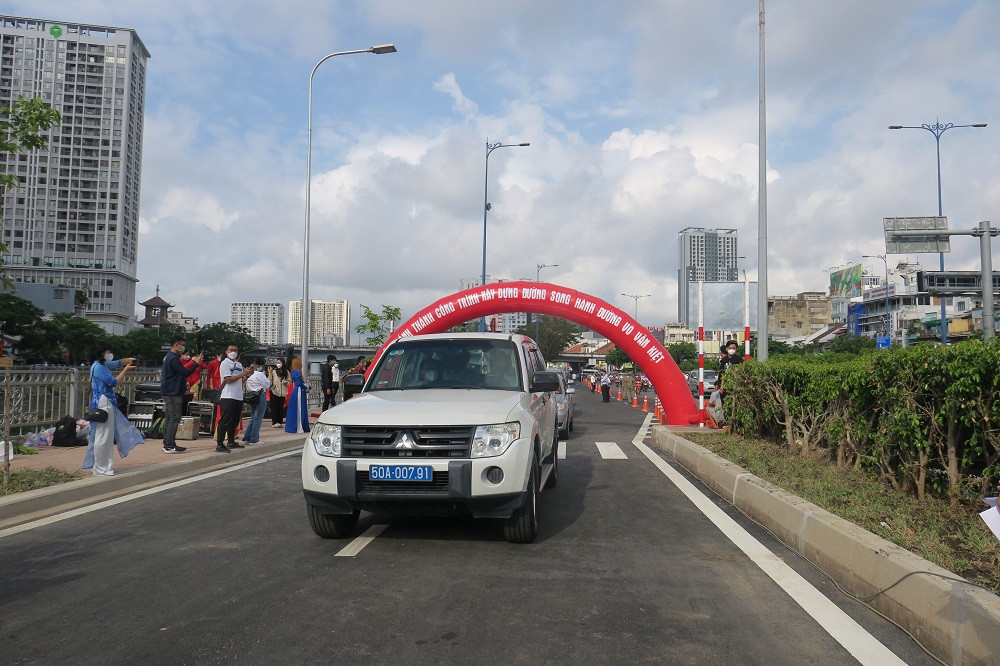 1-w1000-h666.JPG