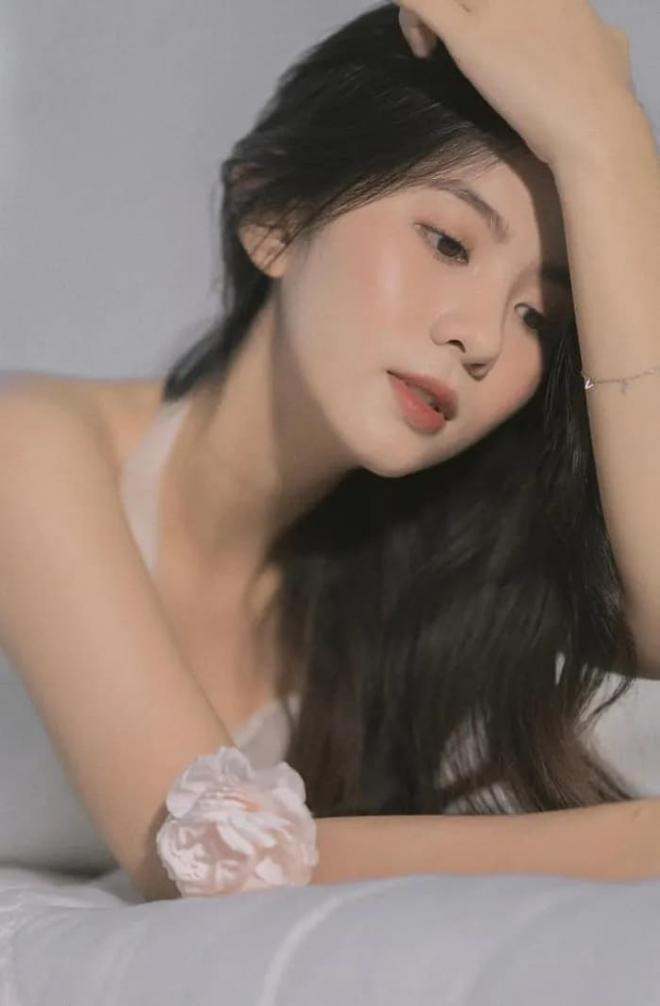 Nhan sắc đời thường cực xinh đẹp của con gái Việt Anh trong 'Chồng cũ, vợ cũ, người yêu cũ' 6