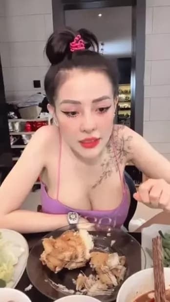 ngan-98-dap-gat-khi-bi-nhac-scandal-dung-chat-kich-thich-22ranh-qua-thi-cu-quay-ve-ma-an-may-qua-khu-cua-toi22-1-ngoisaovn-w348-h618 2