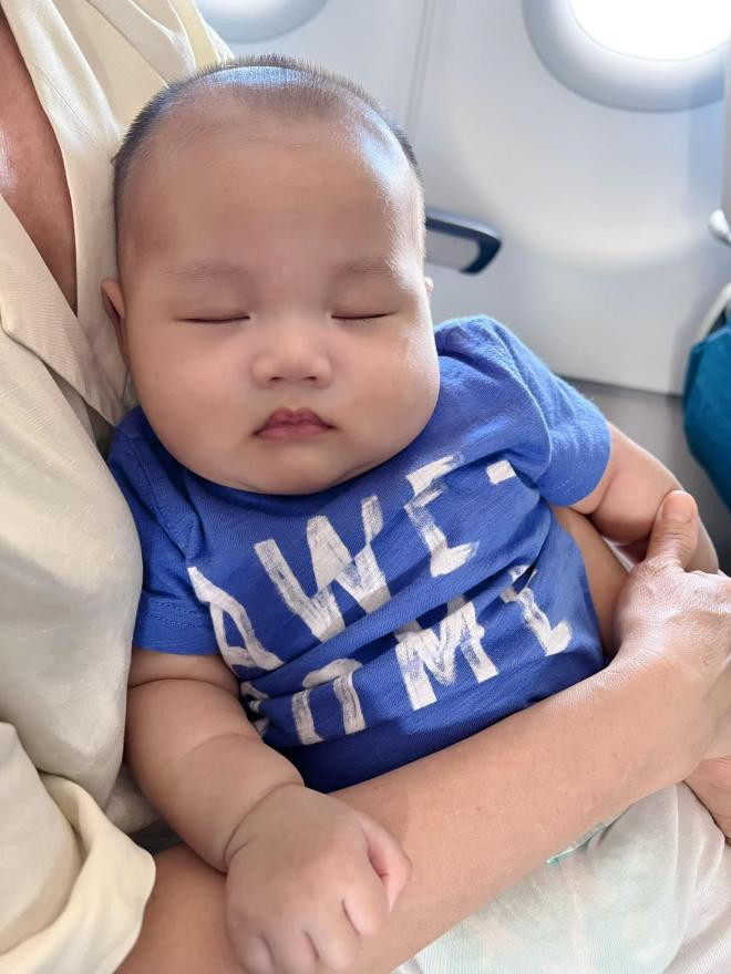 em gái Quang Vinh đi Nha Trang  1