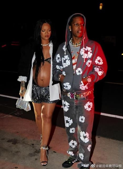 Cầu hôn kiểu bạn trai Rihanna: Gắn dòng chữ 'Cưới anh nhé' lên răng, cách cô nàng đáp trả cũng 'độc' không kém  1