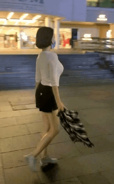 Tại sao lại nói ngực của Lý Tiểu Nhiễm, chân của Diêm Ni, eo của Ân Đào? Những nữ diễn viên trung niên này quá đẹp 10