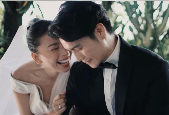 hon-le-chua-dien-ra-nhung-nhin-qua-tang-cho-khach-moi-den-an-cuoi-cua-vo-chong-ngo-thanh-van-da-lui-tim-vi-tinh-te-11-ngoisaovn-w580-h396 1