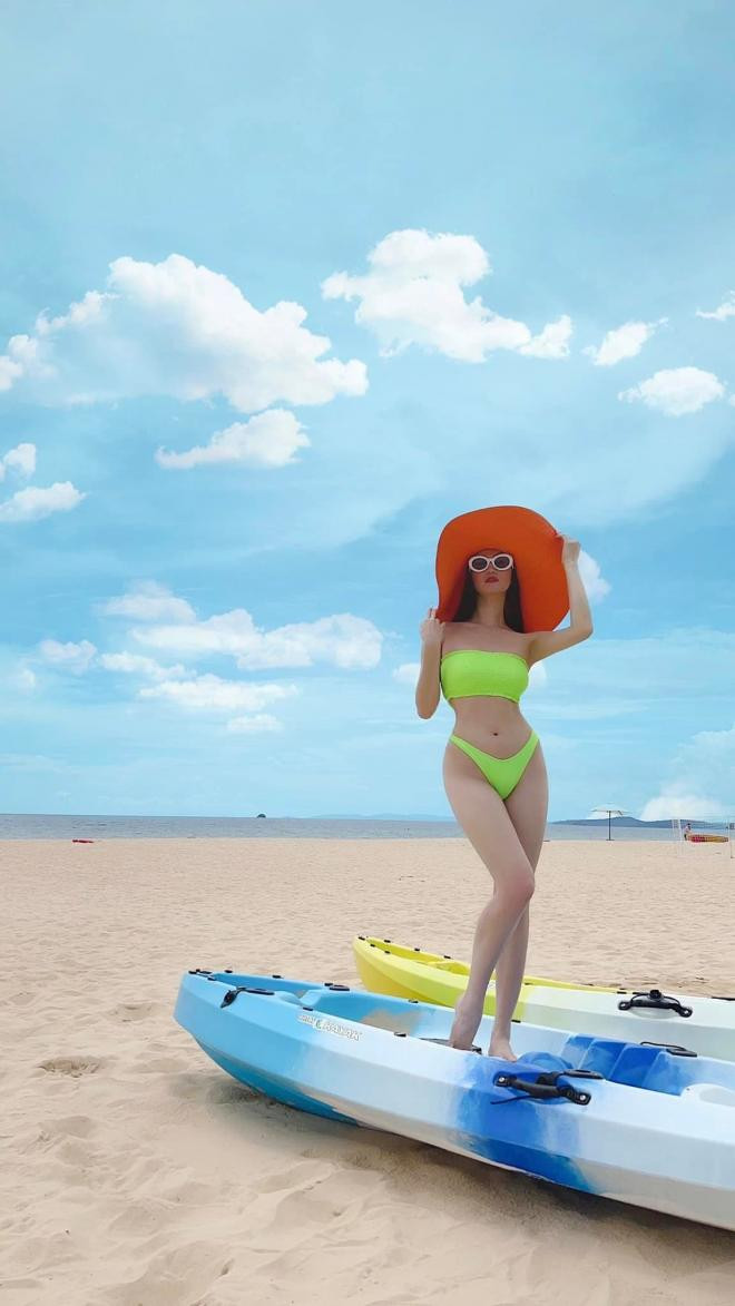 Khánh My diện bikini 0 Khánh My diện bikini 0