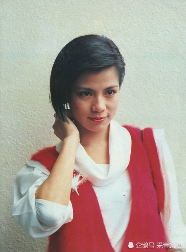 Hình ảnh của Ông Mỹ Linh trong những tháng cuối đời: Thân hình gầy gò, đôi mắt to nhưng kém long lanh 3