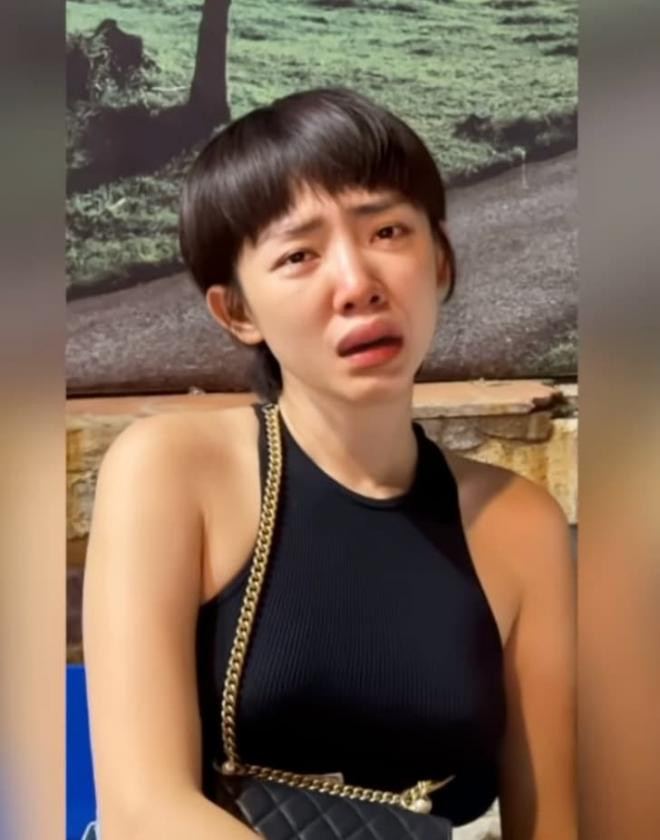 moi-sang-som-toc-tien-da-meu-mao-khoc-nhung-khong-vi-hoang-touliver-nhung-sao-dan-tinh-lai-cuoi-bo-3-ngoisaovn-w728-h927 3