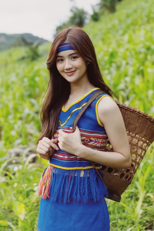 hang-loat-cac-guong-mat-mi-nhan-dinh-dam-quyet-dinh-22chinh-chien22-tai-hoa-hau-cac-dan-toc-viet-nam-2022-1-ngoisaovn-w600-h900 10