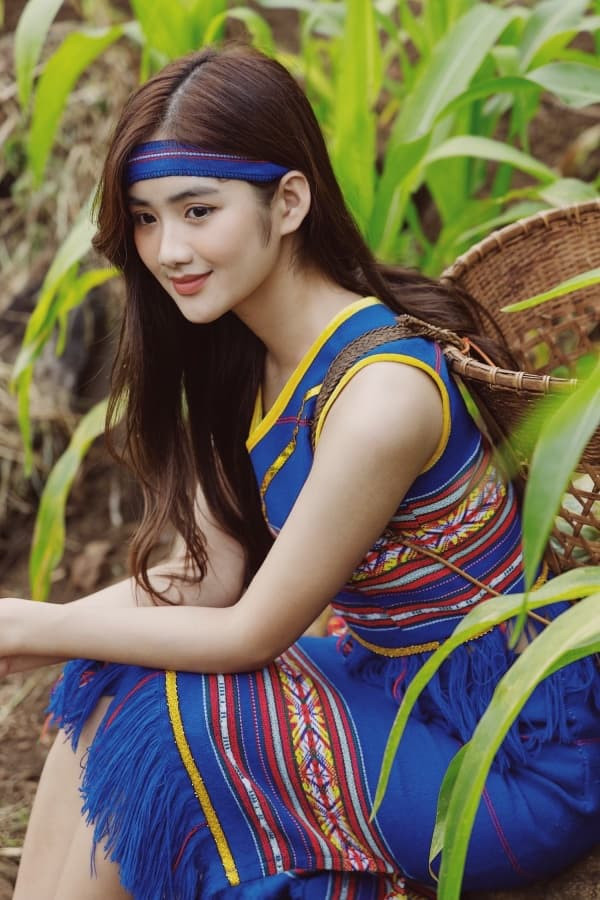 hang-loat-cac-guong-mat-mi-nhan-dinh-dam-quyet-dinh-22chinh-chien22-tai-hoa-hau-cac-dan-toc-viet-nam-2022-2-ngoisaovn-w600-h900 9