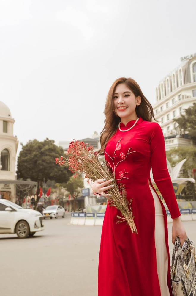 nhan sắc mc minh đức  11