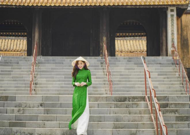 nhan sắc mc minh đức  14