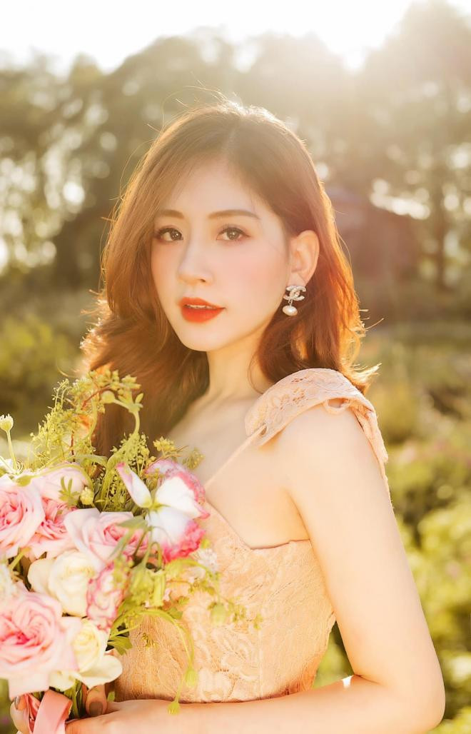 nhan sắc mc minh đức  8