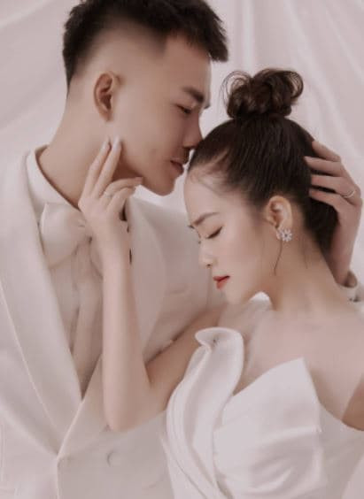 ảnh cưới Huyền My ở nhà thờ 9 ảnh cưới Huyền My ở nhà thờ 9