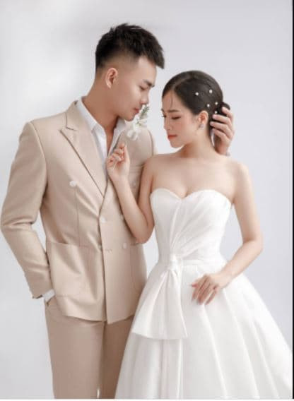 ảnh cưới Huyền My ở nhà thờ 2 ảnh cưới Huyền My ở nhà thờ 2