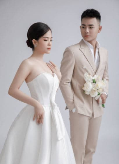 ảnh cưới Huyền My ở nhà thờ 3 ảnh cưới Huyền My ở nhà thờ 3