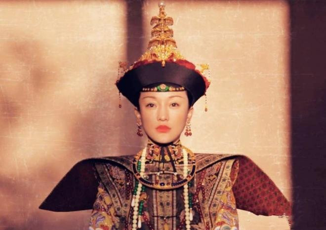 hoang-tu-co-tu-cach-tranh-ngai-vi-thoi-can-long-03-ngoisaovn-w941-h665 2