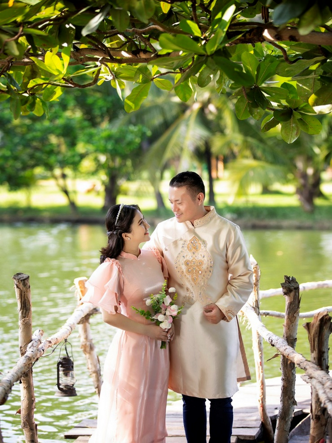anh-cuoi-minh-chanh-va-vo-165 (1).png 1