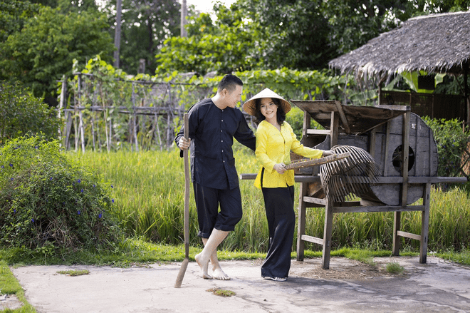 anh-cuoi-minh-chanh-va-vo-165 (1).png 0
