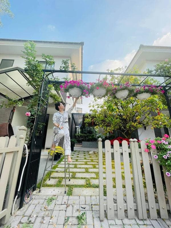 3 (2).jpg 2 3 (2).jpg 2
