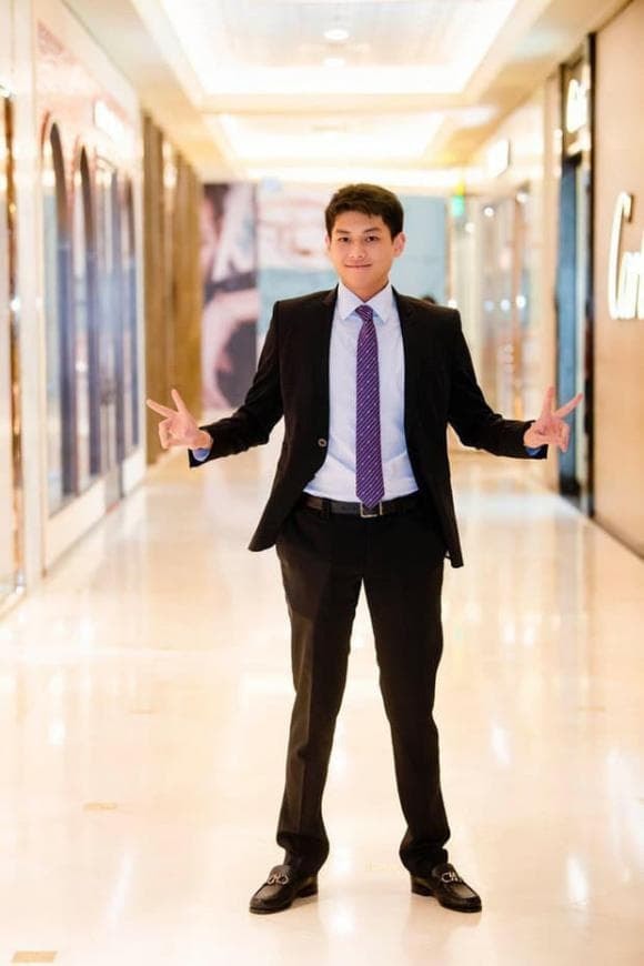 chân dung bạn gái Hiếu Nguyễn  3