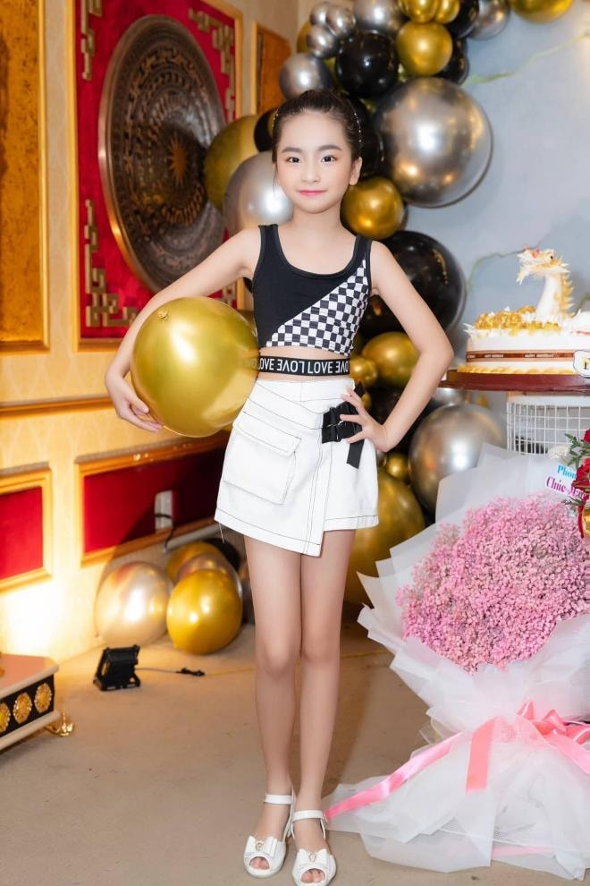 ruby-gia-han-235 (1).jpg 1