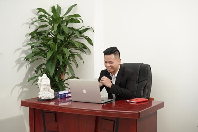 nguyen-ba-huy-kinh-doanh-online (1).jpg 0