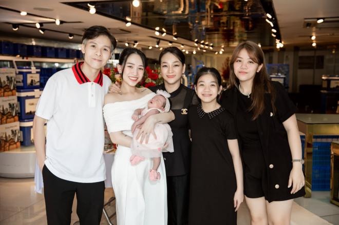 ảnh tiệc đầy tháng con minh anh  2