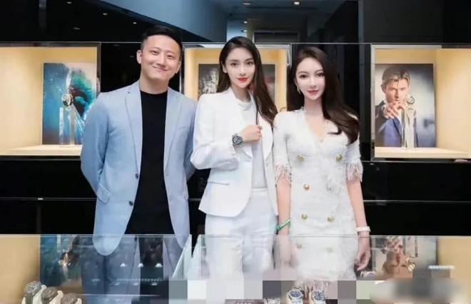Rộ tin Huỳnh Hiểu Minh hẹn hot girl, dân mạng còn 'đào' được ảnh chụp chung với Angelababy trước kia 4